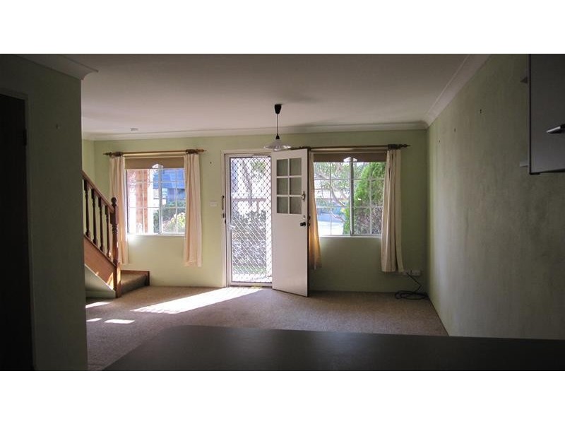 2/154 Kinghorne Street, Nowra NSW 2541