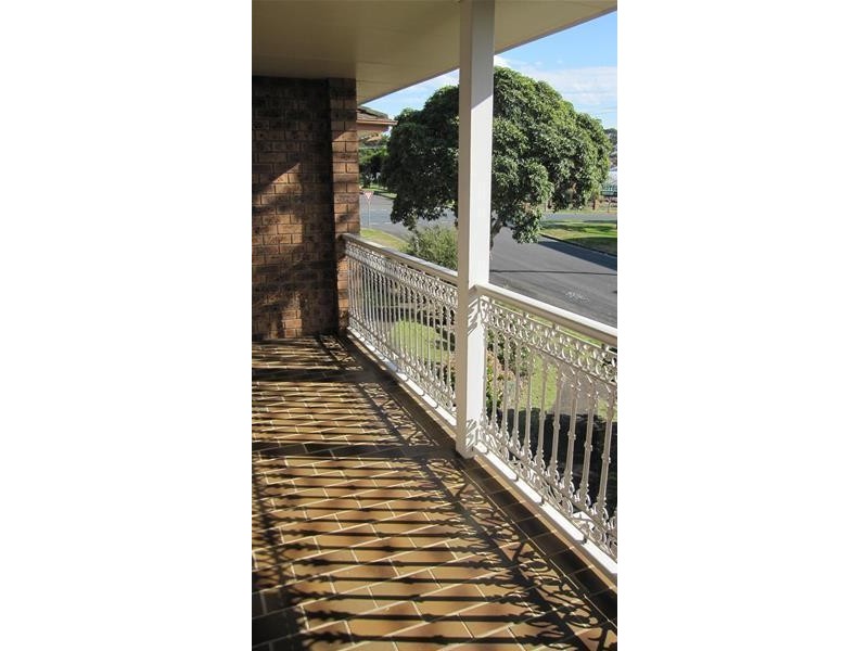 2/154 Kinghorne Street, Nowra NSW 2541