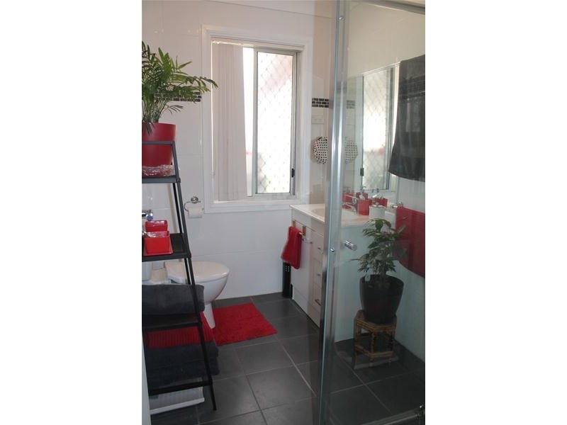 16 Knapp Avenue, Nowra NSW 2541