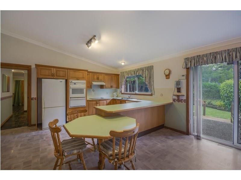 2 Wingello Close, North Nowra NSW 2541