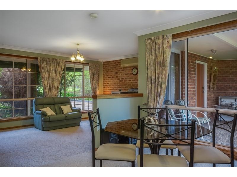 2 Wingello Close, North Nowra NSW 2541