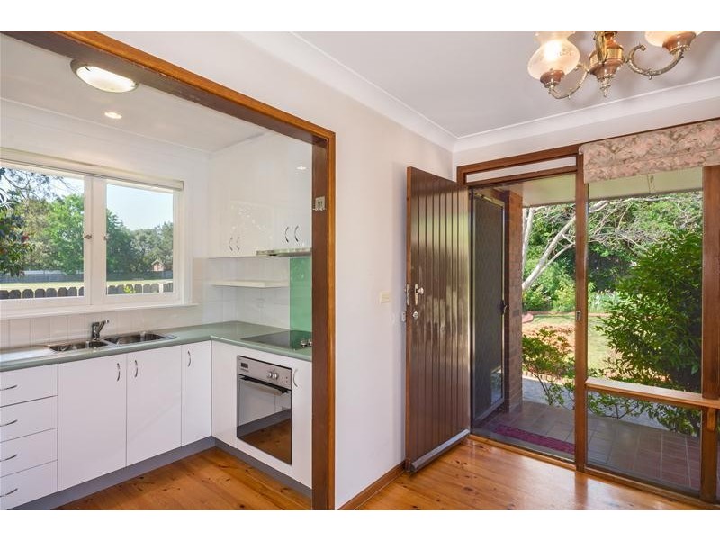 45 Sampson Crescent, Bomaderry NSW 2541