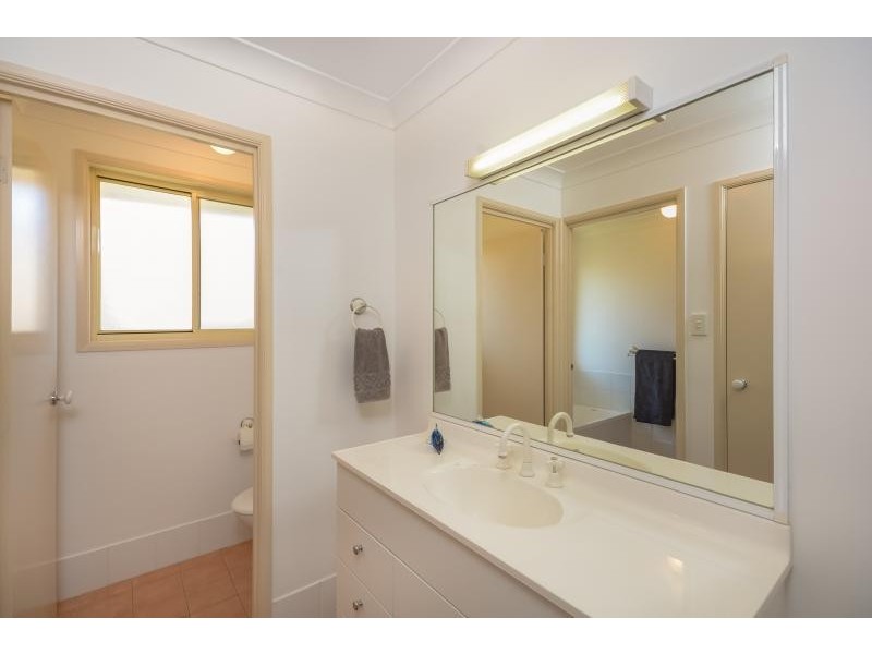 18 St James Crescent, Worrigee NSW 2540