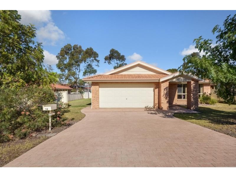 18 St James Crescent, Worrigee NSW 2540