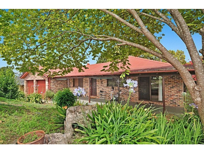 10 Binks Place, Cambewarra Village NSW 2540