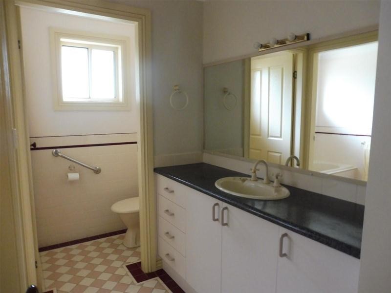 9 Uranna Avenue, North Nowra NSW 2541