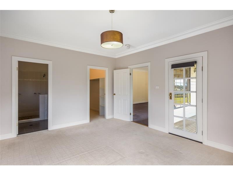 41 Glenoak Way, Nowra Hill NSW 2540