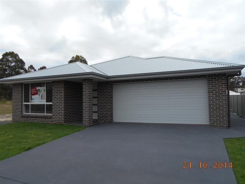 12 Cornwall Place, South Nowra NSW 2541