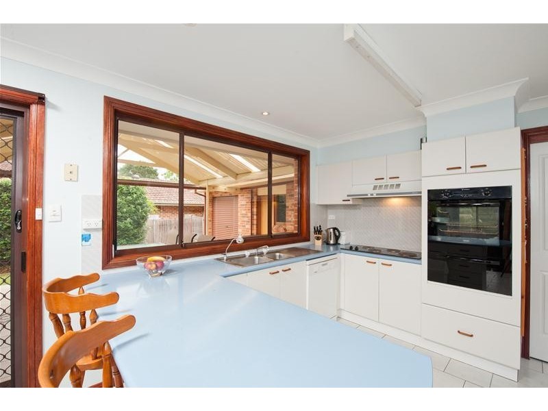 15 Wilari Close, Bomaderry NSW 2541