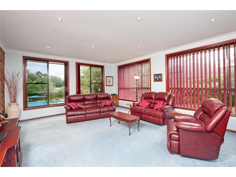 15 Wilari Close, Bomaderry NSW 2541