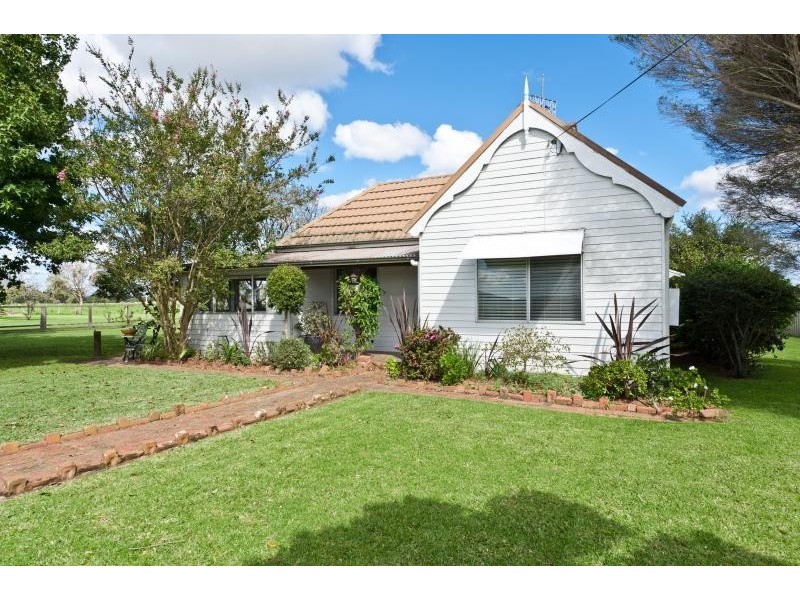 584 Greenwell Point Road, Brundee NSW 2540