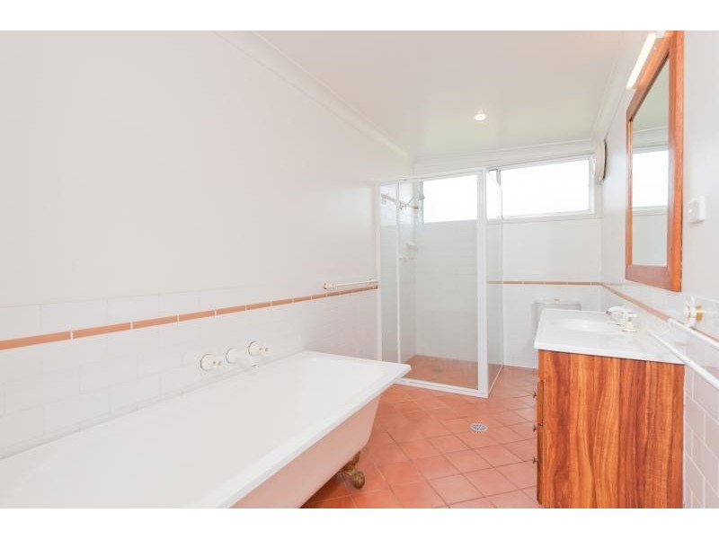 584 Greenwell Point Road, Brundee NSW 2540