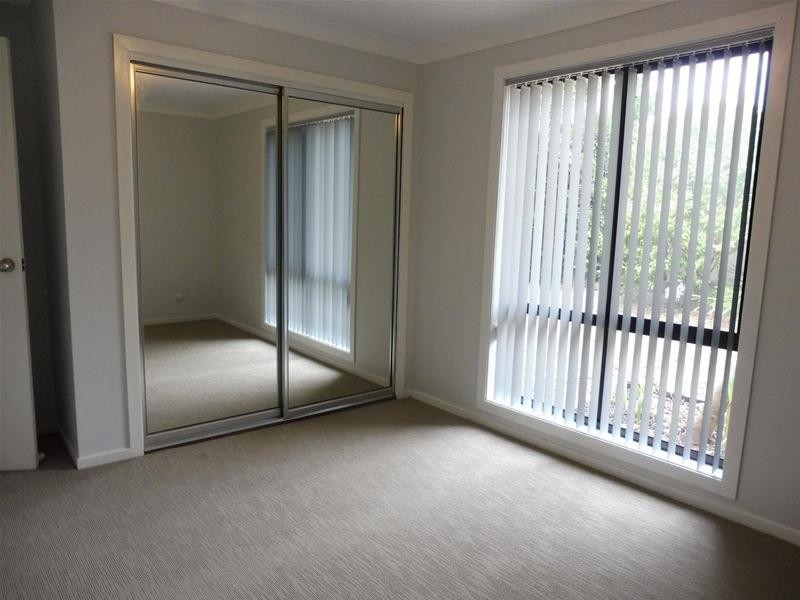 8 Beyeri Avenue, West Nowra NSW 2541