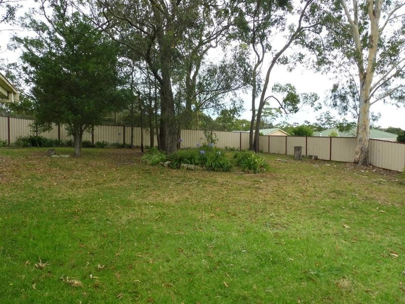 8 Beyeri Avenue, West Nowra NSW 2541