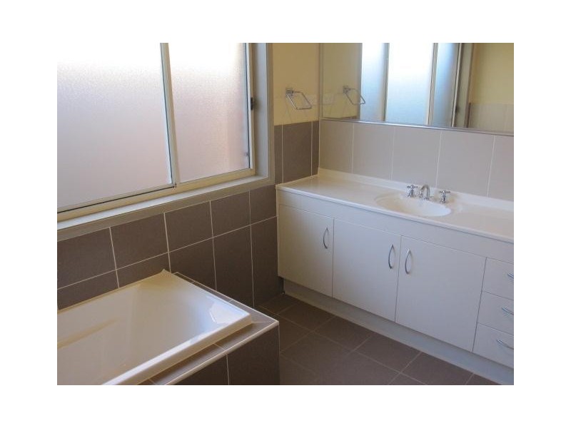 62 Bowerbird Street, South Nowra NSW 2541