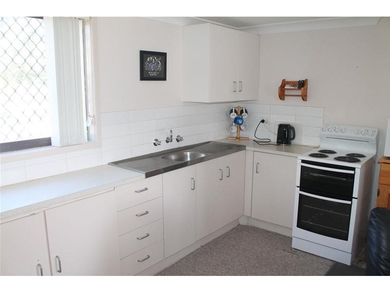 8/6 Campbell Place, Nowra NSW 2541