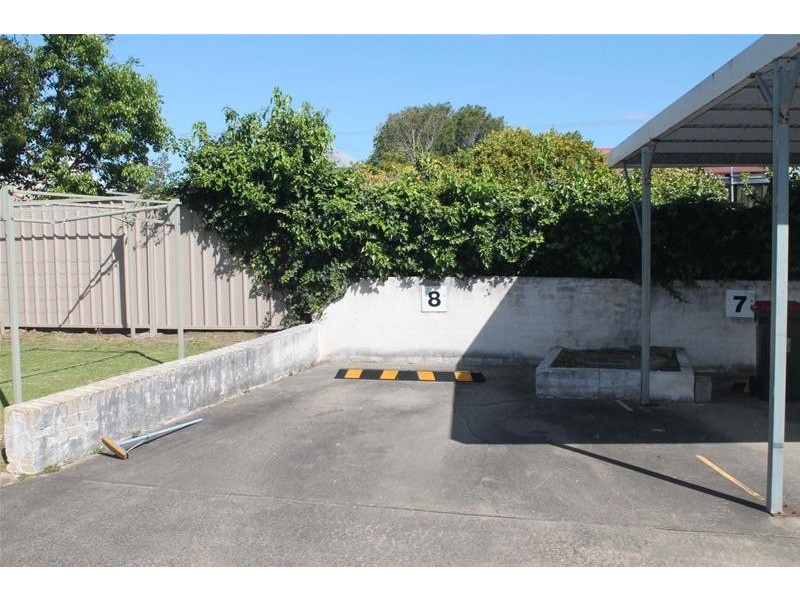 8/6 Campbell Place, Nowra NSW 2541