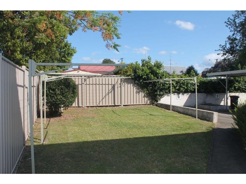 8/6 Campbell Place, Nowra NSW 2541