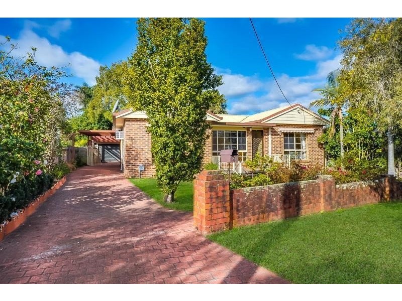 4 Crest Avenue, North Nowra NSW 2541