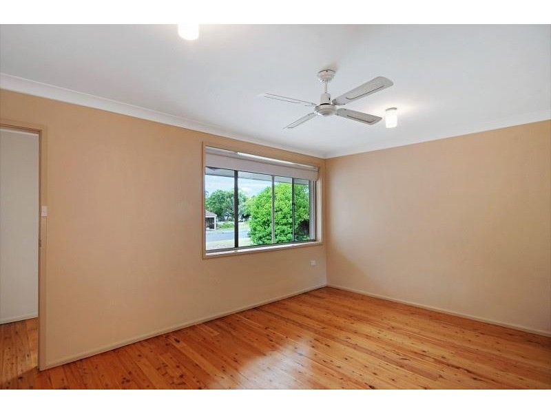 4 Farrar Drive, North Nowra NSW 2541