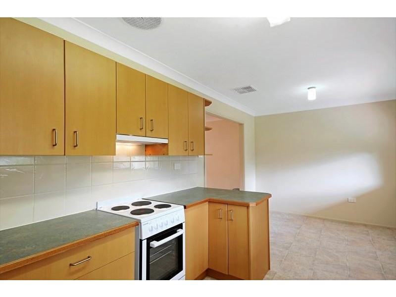 4 Farrar Drive, North Nowra NSW 2541