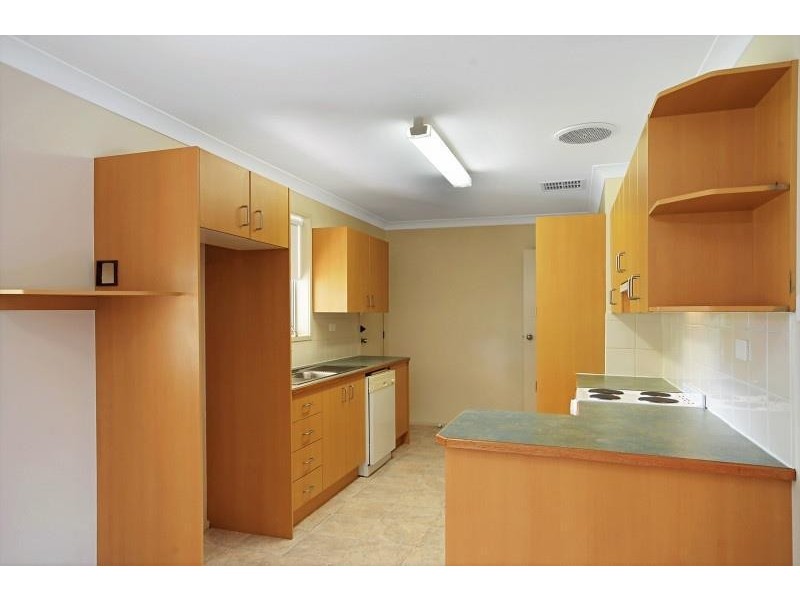 4 Farrar Drive, North Nowra NSW 2541