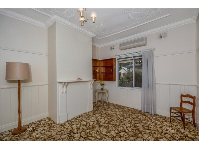 28 Birriley Street, Bomaderry NSW 2541