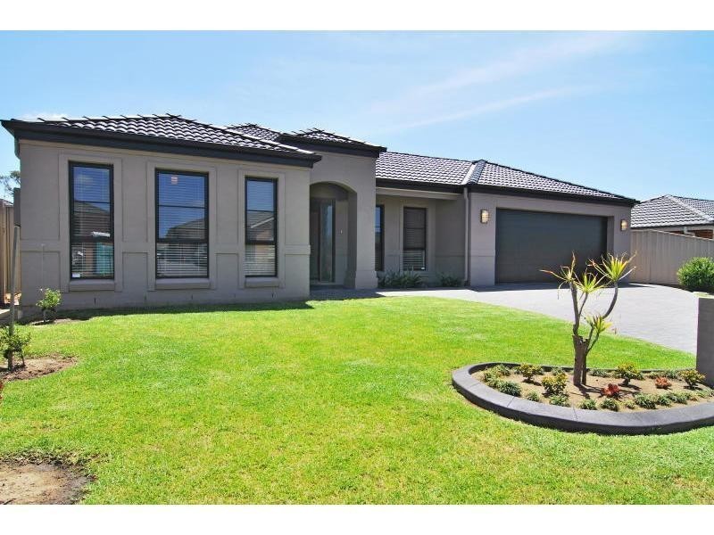 14 Riveroak Road, Worrigee NSW 2540