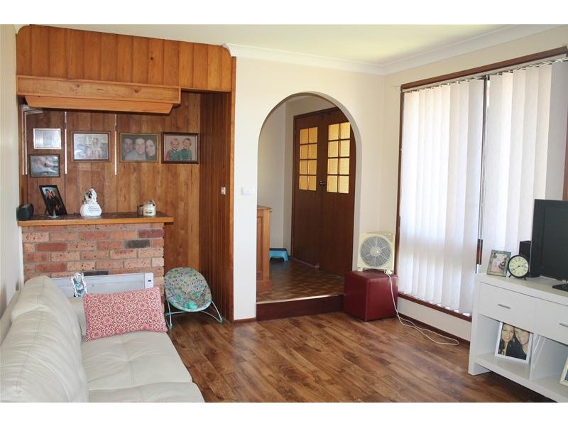 38 Edwards Avenue, Bomaderry NSW 2541