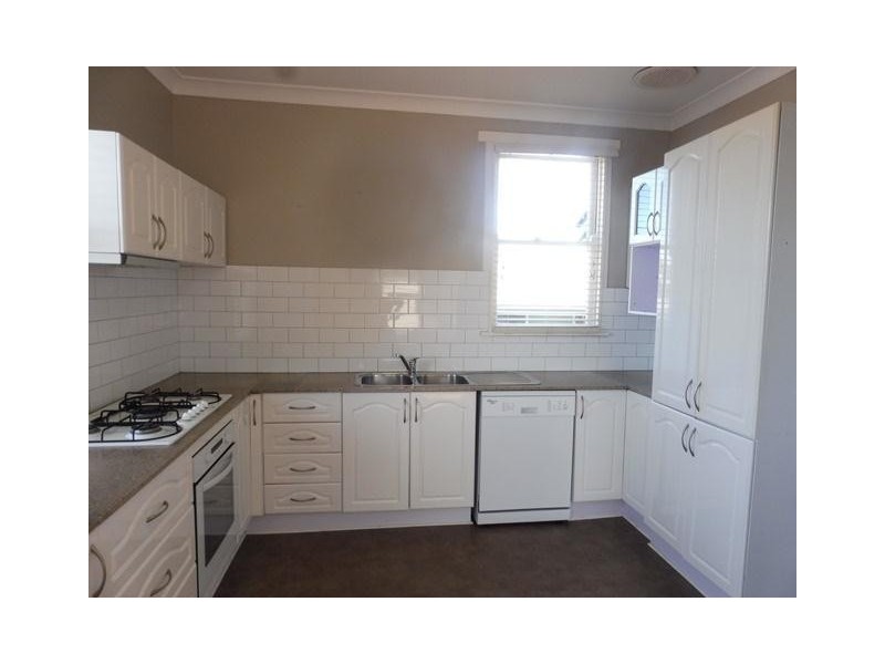 22 Tanang Street, Bomaderry NSW 2541