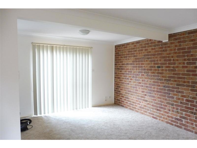 2/3 Campbell Place, Nowra NSW 2541