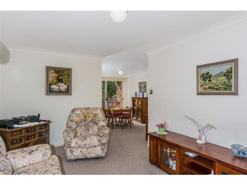 1/63 Brinawarr Street, Bomaderry NSW 2541