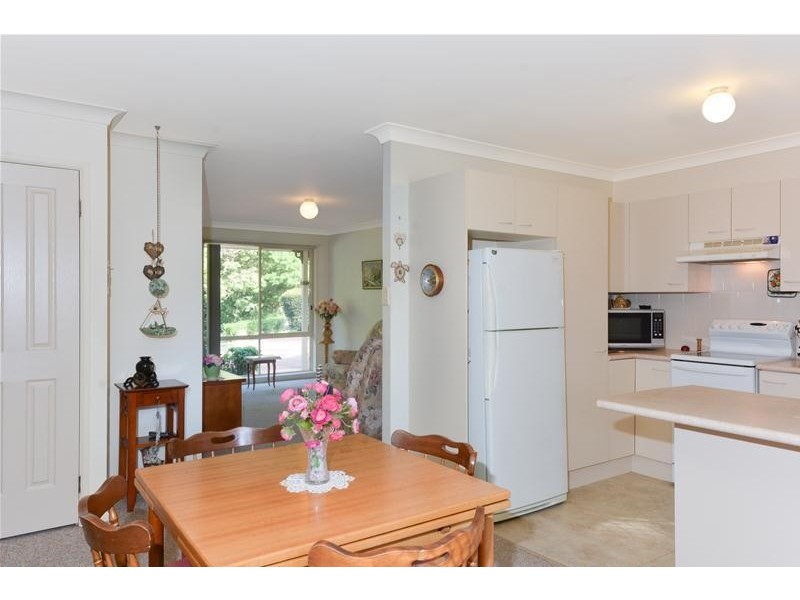 1/63 Brinawarr Street, Bomaderry NSW 2541