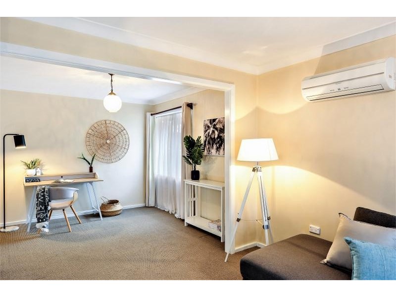 1 Mulgen Crescent, Bomaderry NSW 2541