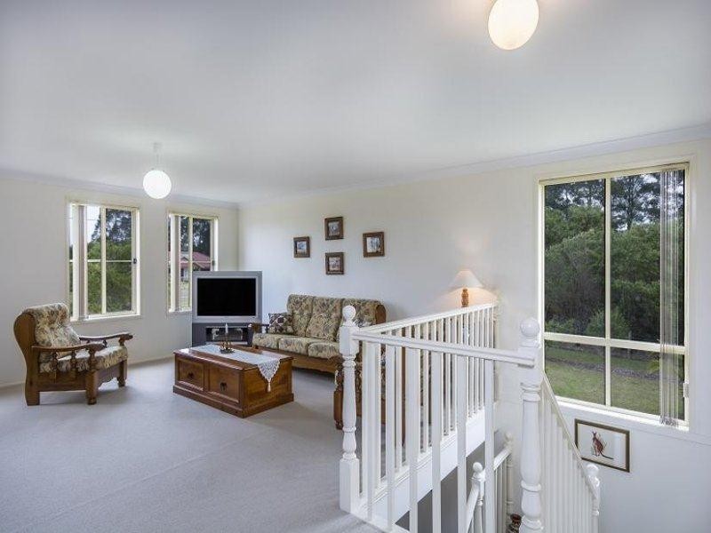 37 Tartarian Crescent, Bomaderry NSW 2541