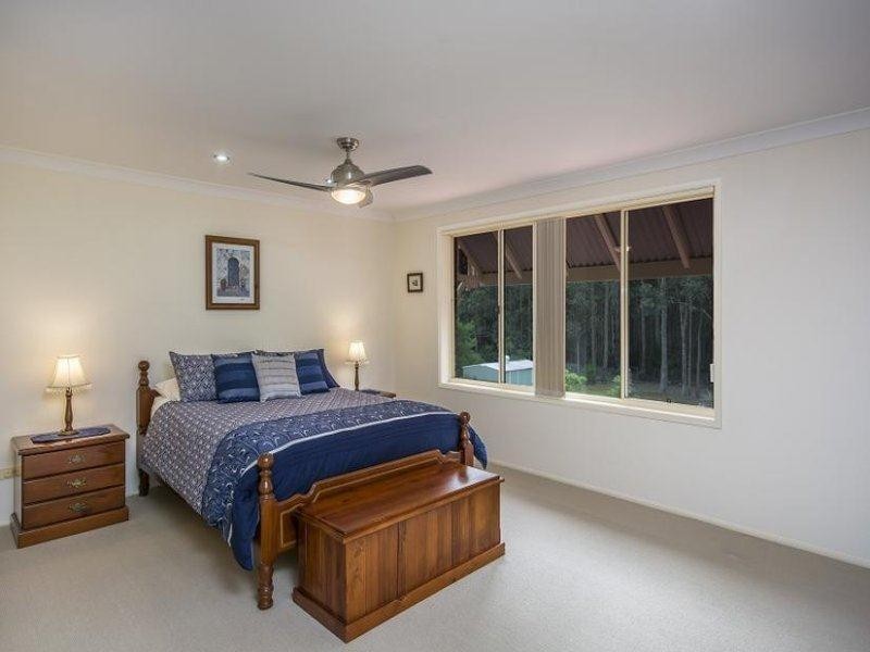 37 Tartarian Crescent, Bomaderry NSW 2541