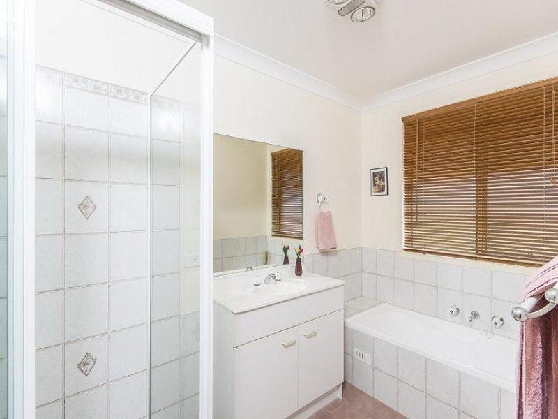 37 Tartarian Crescent, Bomaderry NSW 2541