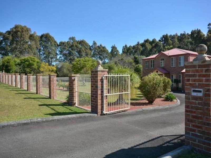 37 Tartarian Crescent, Bomaderry NSW 2541