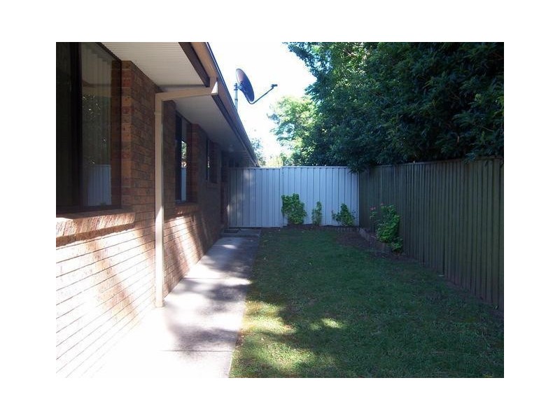 2A Herbert Close, Bomaderry NSW 2541