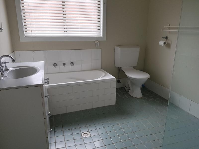 62 Albatross Road, Nowra NSW 2541