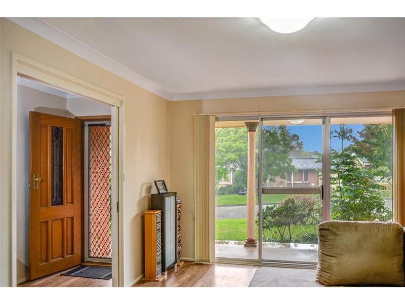 2 Bindon Close, Bomaderry NSW 2541