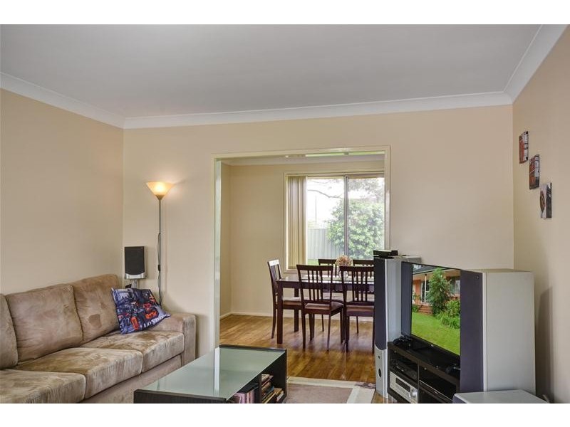 2 Bindon Close, Bomaderry NSW 2541