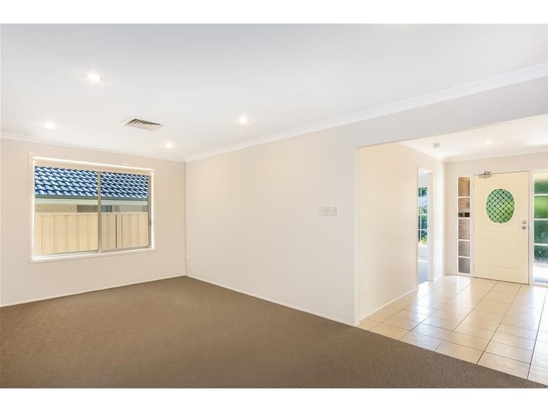 5 Burradoo Crescent, Nowra NSW 2541