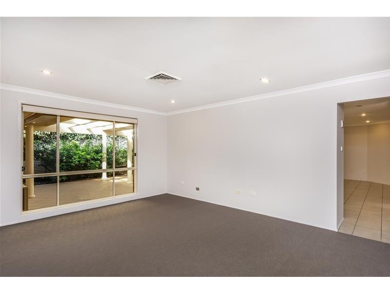 5 Burradoo Crescent, Nowra NSW 2541
