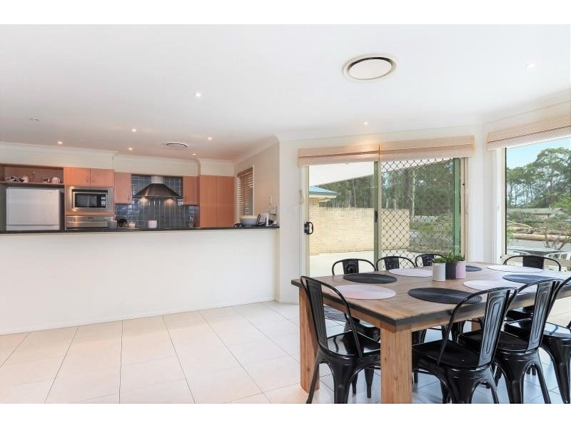 11 Stapleton Street, Falls Creek NSW 2540