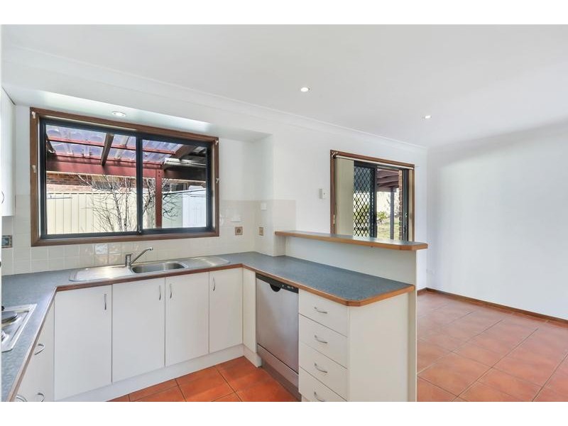 18 Rannoch Drive, West Nowra NSW 2541