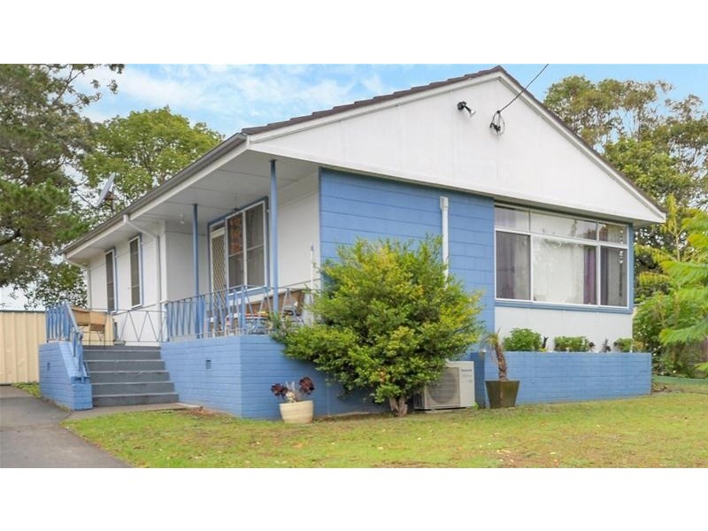 14 Sampson Crescent, Bomaderry NSW 2541