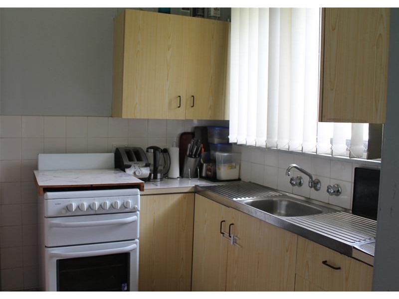 11 Elizabeth Avenue, Nowra NSW 2541