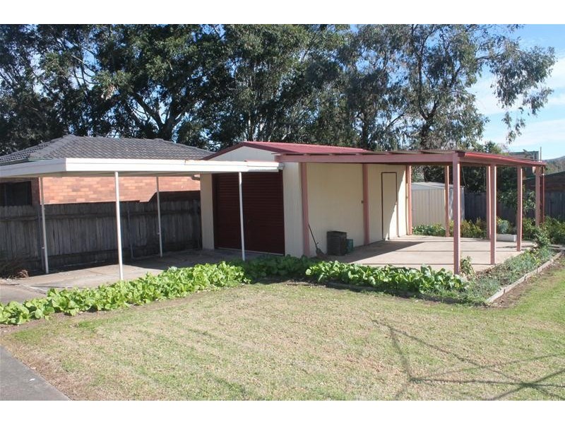 8 Wondalga Crescent, Nowra NSW 2541