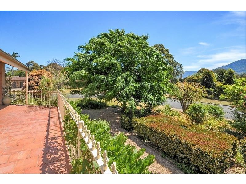 1 Wilari Close, Bomaderry NSW 2541